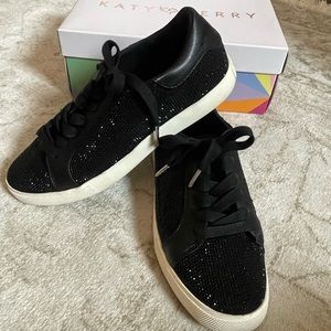 Katy Perry Rizzo-Cyrstal Stone shoe, black, size 7.5